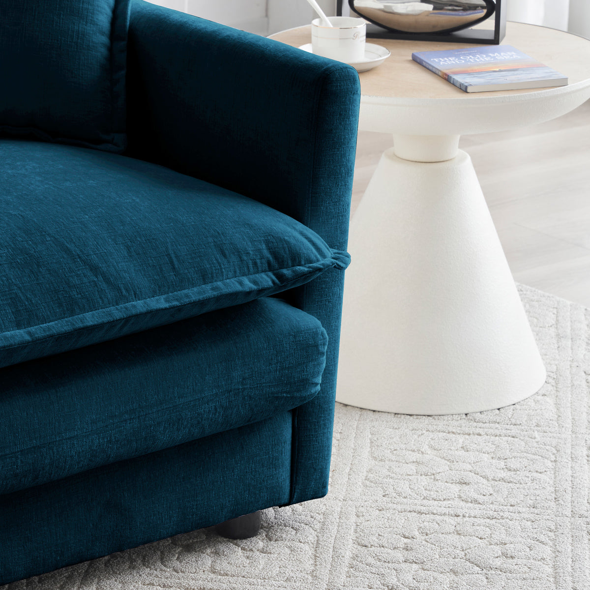 Divano 2 Posti Chenille Blu con 4 Cuscini