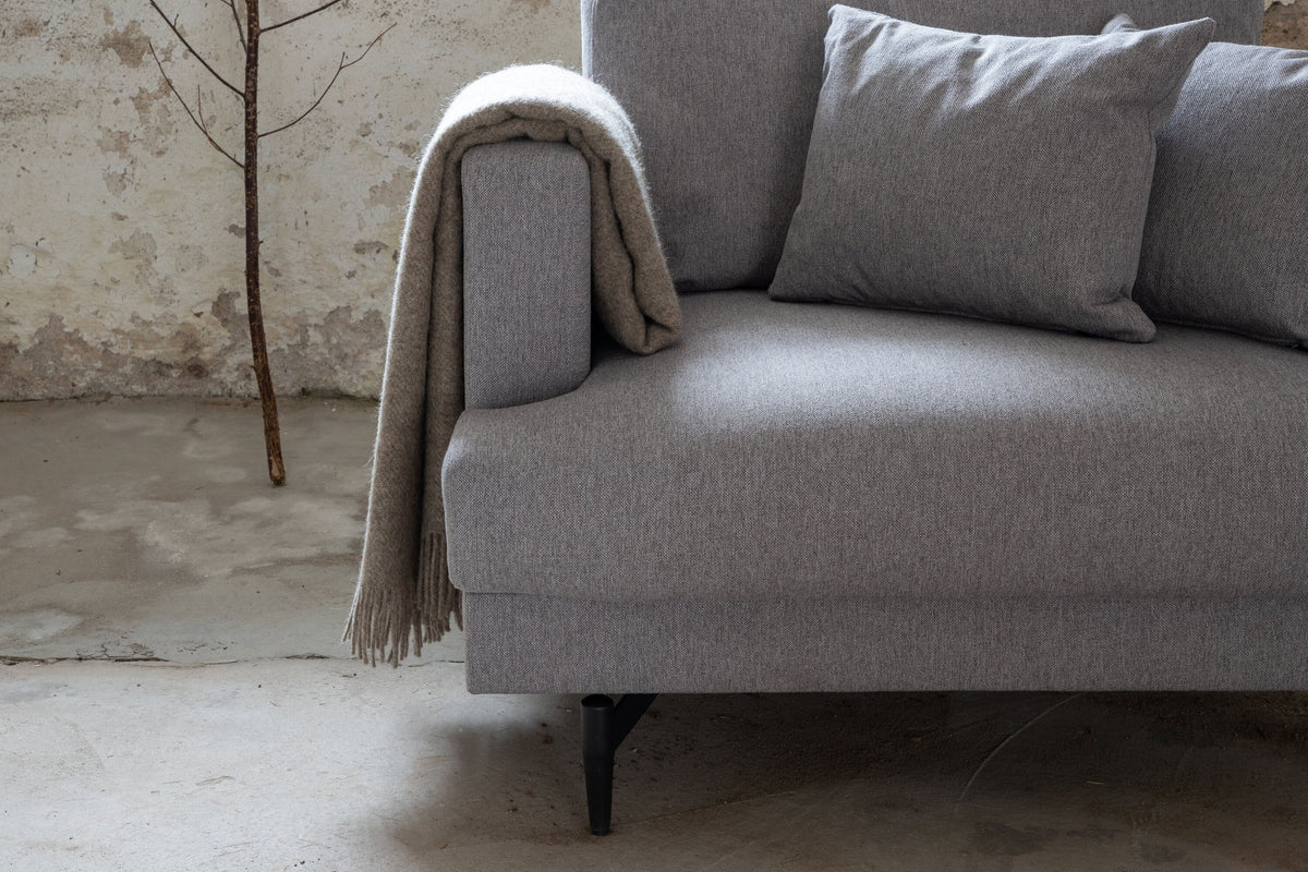 Poltrona Singola Sofia in Tessuto Grigio - Design Nordico Moderno