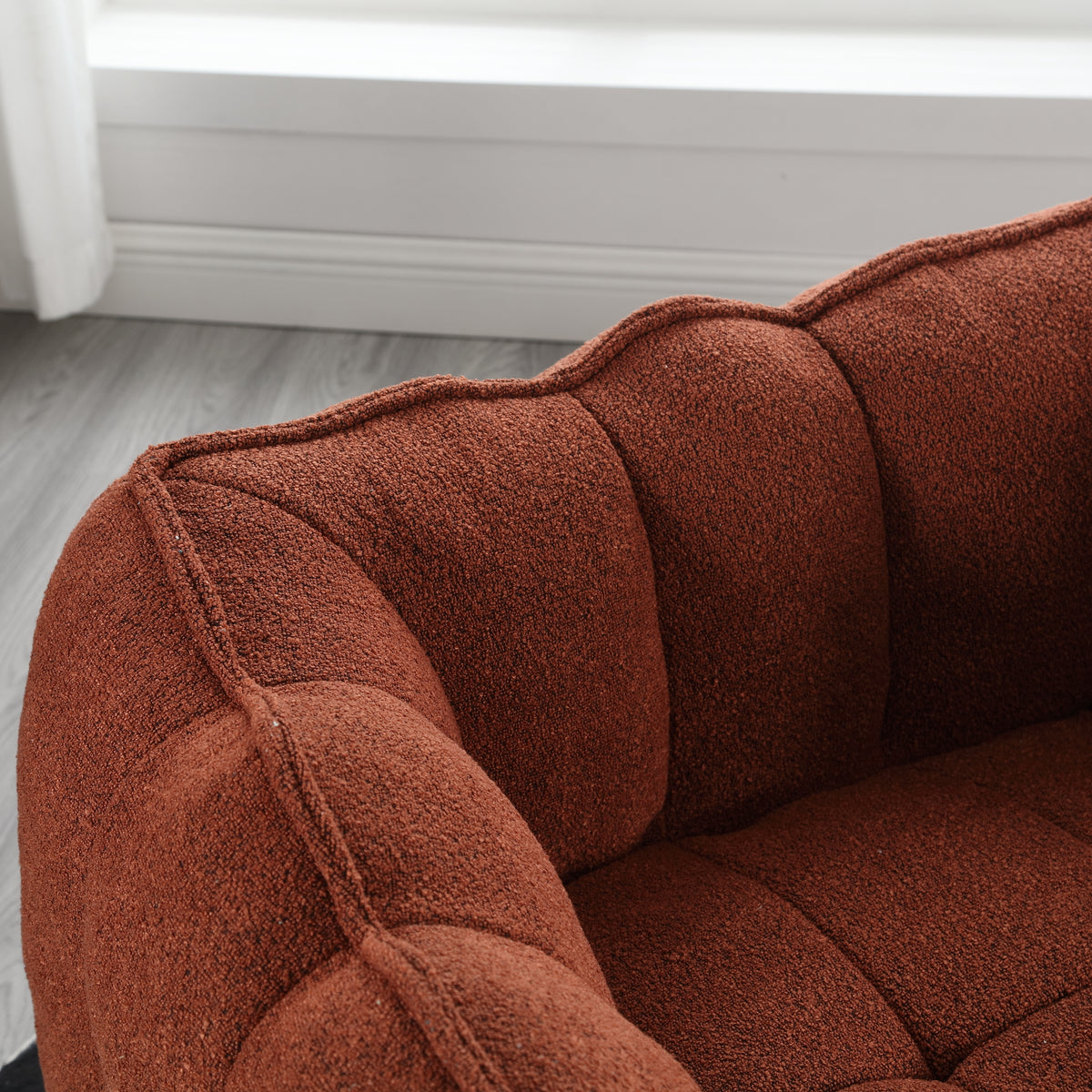 Cushy Square: Poltrona e Poggiapiedi in Schiuma Lusso